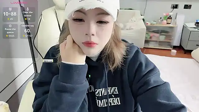 Chayka 21 online show from February 3, 2026, 5:05 am