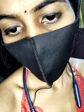 Snapshot of Thaper_Meera2 chatting on February 28, 2026, 8:14 am Thaper Meera2 online show from February 28, 2026, 8:14 am