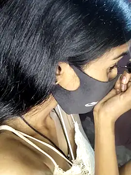 Snapshot of Thaper_Meera2 chatting on February 20, 2026, 5:37 pm Thaper Meera2 online show from February 20, 2026, 5:37 pm