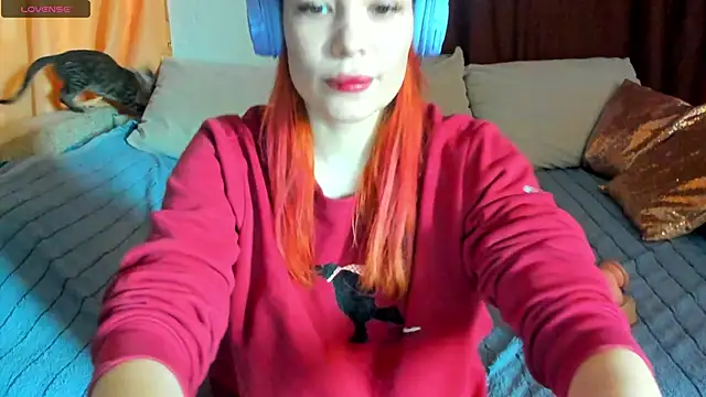 Snapshot of Eva_purrr_ chatting on February 24, 2026, 7:53 am Eva purrr online show from February 24, 2026, 7:53 am