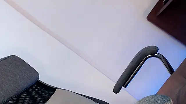 miss ditey09 online show from November 22, 2025, 12:10 am