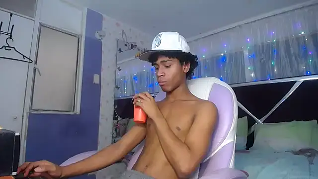 Santy bigcock 01 online show from May 19, 2026, 4:58 pm