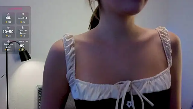 violetwluv online show from January 19, 2026, 10:19 am