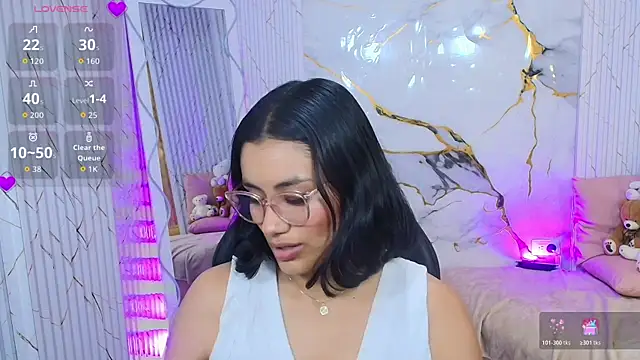 PEACHY TAY online show from July 28, 2026, 11:39 am