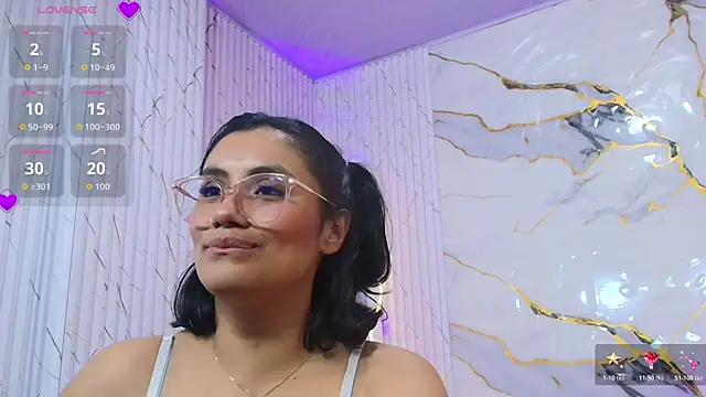PEACHY TAY online show from July 28, 2026, 4:39 pm