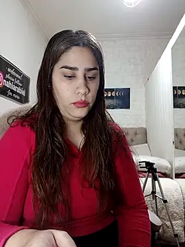nahiarabiel33 online show from June 29, 2026, 6:29 pm