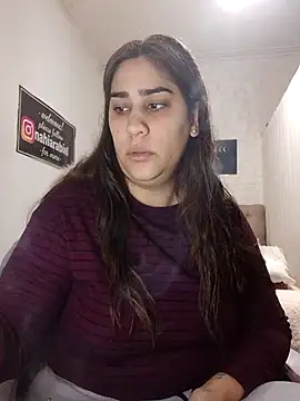nahiarabiel33 online show from June 10, 2026, 4:30 pm