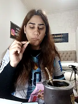 nahiarabiel33 online show from July 4, 2026, 4:55 pm