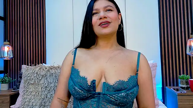 Snapshot of ValeriaMonet chatting on November 30, 2025, 2:51 pm ValeriaMonet online show from November 30, 2025, 2:51 pm