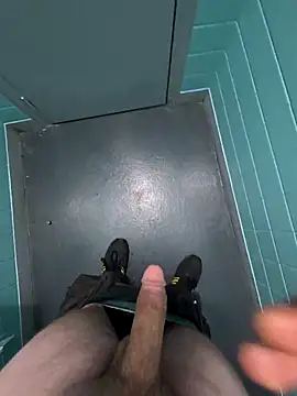 seulementme online show from March 19, 2026, 11:10 am