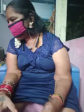 Snapshot of savithasree chatting on July 5, 2026, 4:58 pm savithasree online show from July 5, 2026, 4:58 pm