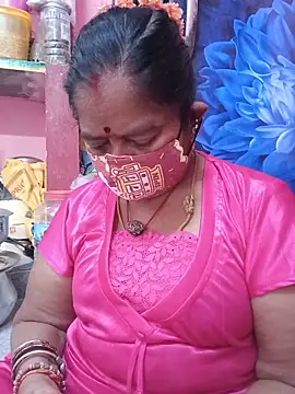 Snapshot of savithasree chatting on June 23, 2026, 4:43 am savithasree online show from June 23, 2026, 4:43 am