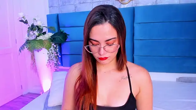 SaraAlvarezx online show from March 19, 2026, 3:39 am