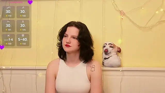 LatinaHuguenin online show from January 8, 2026, 7:03 am