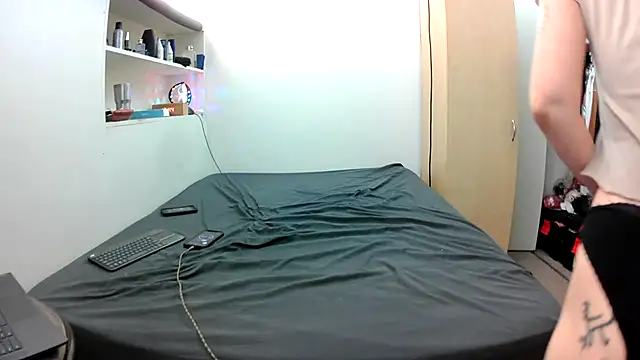 Empress Lilith online show from January 31, 2026, 7:45 pm