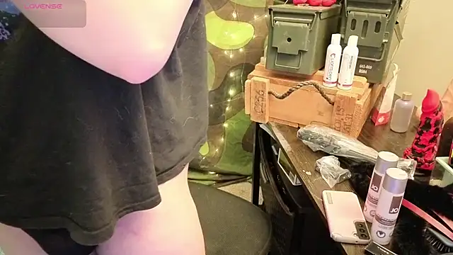 Salacious Sage online show from April 21, 2026, 8:48 pm