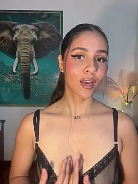 Snapshot of alisaa_jhons1 chatting on May 9, 2026, 12:14 am alisaa jhons1 online show from May 9, 2026, 12:14 am
