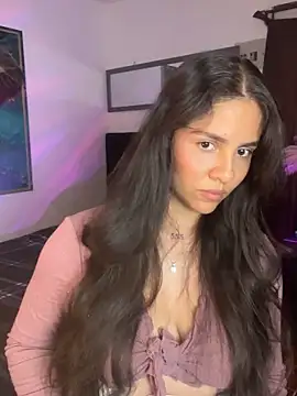 alisaa jhons1 online show from November 21, 2025, 2:21 am