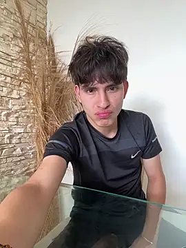 gatito polo69 online show from February 4, 2026, 3:40 pm