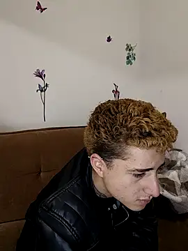 minervaystiven online show from November 12, 2025, 2:48 am