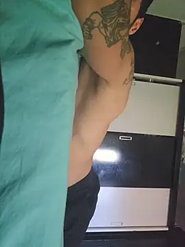 Snapshot of lucweed chatting on March 8, 2026, 11:46 am lucweed online show from March 8, 2026, 11:46 am