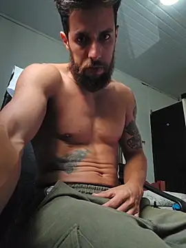 Snapshot of lucweed chatting on March 4, 2026, 3:31 pm lucweed online show from March 4, 2026, 3:31 pm