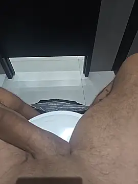 Snapshot of lucweed chatting on March 12, 2026, 9:08 pm lucweed online show from March 12, 2026, 9:08 pm