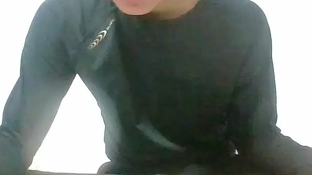 Snapshot of hiroto11058 chatting on January 6, 2026, 7:45 am hiroto11058 online show from January 6, 2026, 7:45 am