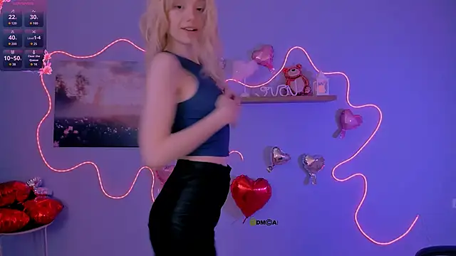 Snapshot of mia_starrr_ chatting on February 23, 2026, 8:31 pm mia starrr online show from February 23, 2026, 8:31 pm