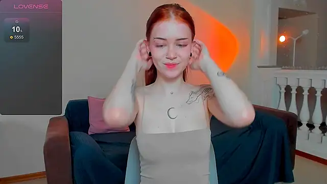 Snapshot of alice_with_freckles chatting on May 15, 2026, 6:00 am alice with freckles online show from May 15, 2026, 6:00 am