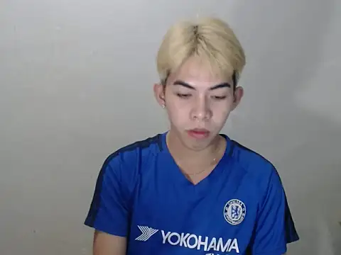 Urhotsilverboy online show from June 9, 2026, 4:19 pm