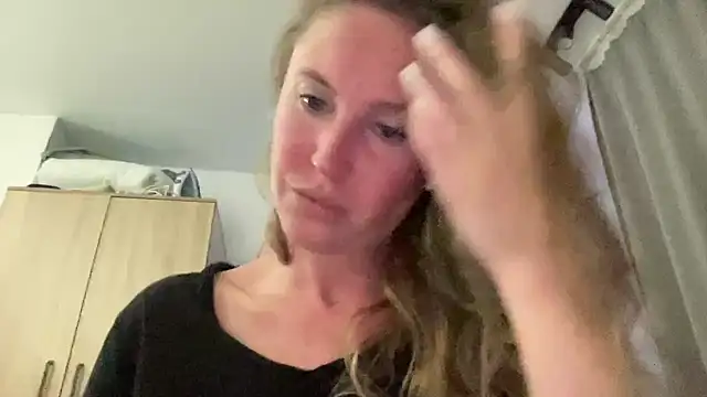 Ameli8 online show from November 14, 2025, 6:00 pm