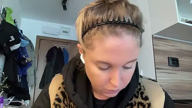 Ameli8 online show from February 8, 2026, 1:20 pm