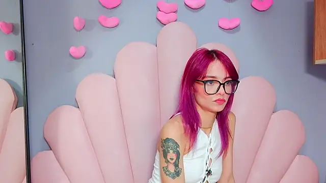 luci miller online show from July 3, 2026, 12:33 pm