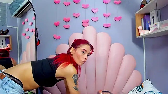 Snapshot of luci_miller chatting on March 14, 2026, 8:15 pm luci miller online show from March 14, 2026, 8:15 pm