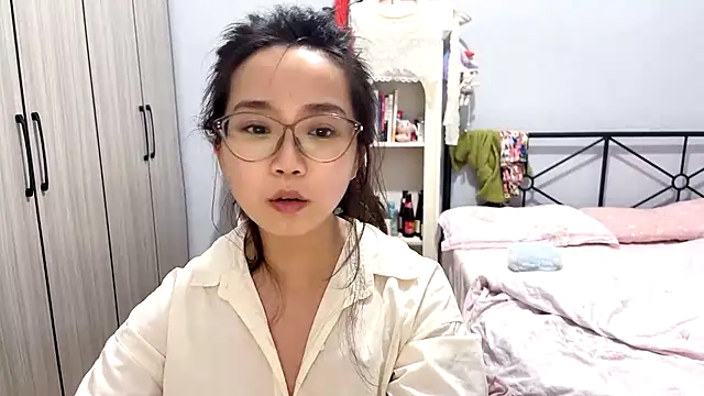 Hmm 0303 online show from April 29, 2026, 4:22 pm