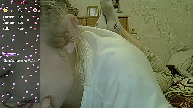 WildLady30 online show from February 4, 2026, 7:09 pm