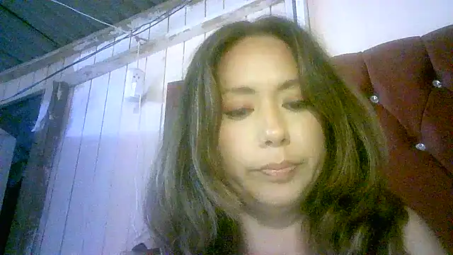 Zulreyna online show from February 14, 2026, 5:07 am