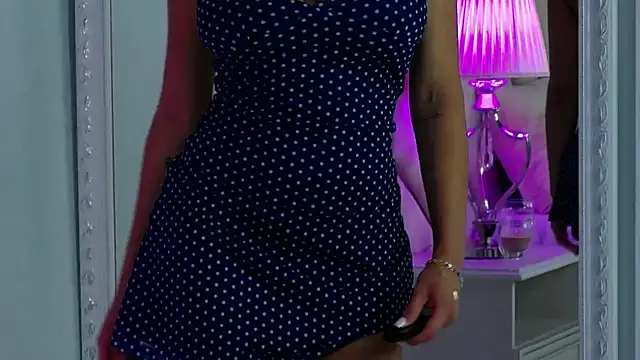 IvyNox online show from June 23, 2026, 7:01 pm