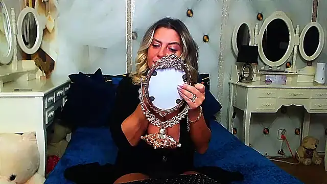 xplayfullblondexx online show from November 7, 2025, 6:07 am