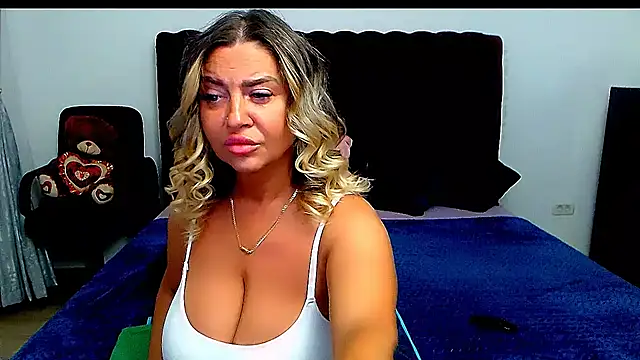 xplayfullblondexx online show from August 4, 2026, 5:12 am
