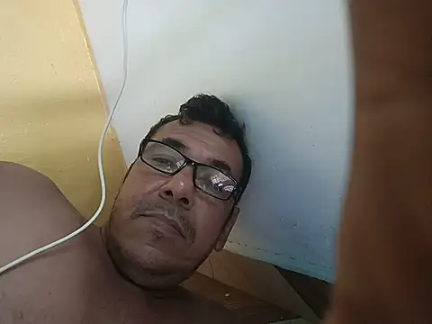 bruno 324278 online show from May 15, 2026, 7:01 pm