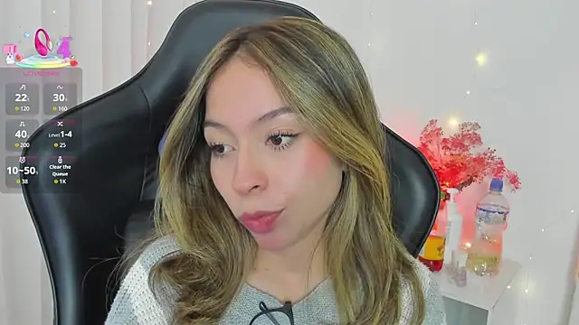 LuluuBerry online show from February 1, 2026, 8:29 pm