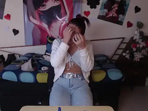 Snapshot of LuluKiss_ chatting on February 28, 2026, 1:44 pm LuluKiss online show from February 28, 2026, 1:44 pm