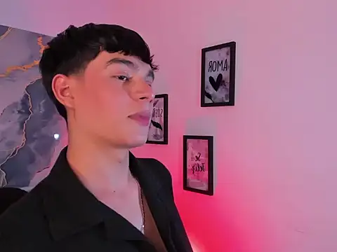 Isaac Kurtt online show from November 29, 2025, 7:41 am