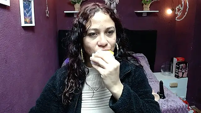 monika 256 online show from February 10, 2026, 1:21 pm