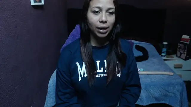 monika 256 online show from March 19, 2026, 1:11 pm