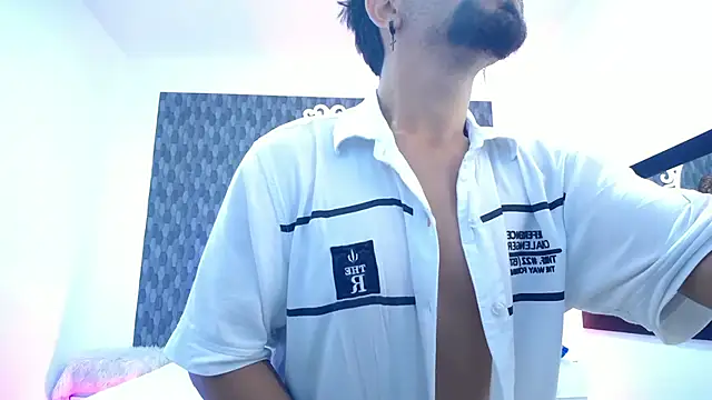 Snapshot of Dereck_Jhonsonn chatting on November 25, 2025, 10:04 am Dereck Jhonsonn online show from November 25, 2025, 10:04 am