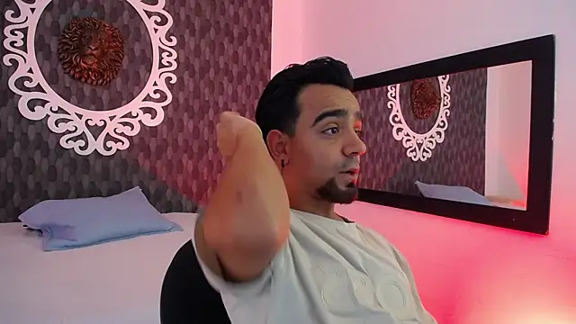 Snapshot of Dereck_Jhonsonn chatting on November 21, 2025, 7:35 pm Dereck Jhonsonn online show from November 21, 2025, 7:35 pm