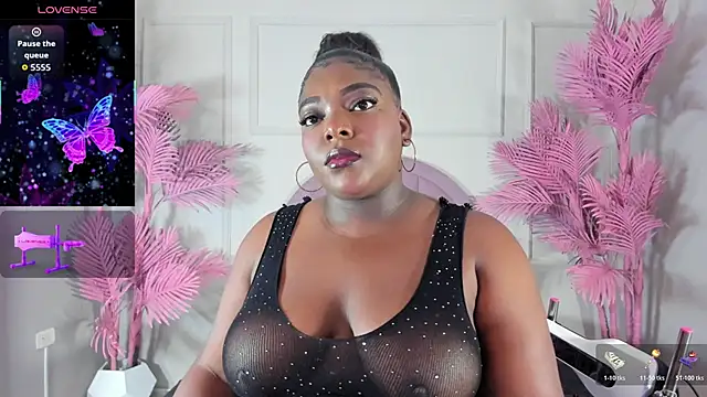 Snapshot of Tamaramilleer chatting on February 8, 2026, 3:59 am Tamaramilleer online show from February 8, 2026, 3:59 am